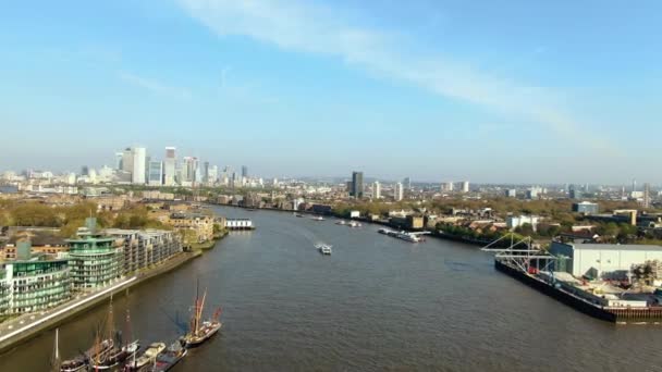 Ariale Aufnahme Des Berühmten Flusses London — Stockvideo