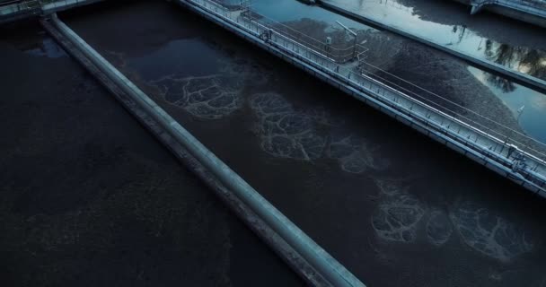 Ayrılmış Kanalizasyon Konteynırlarının Hava Görüntüsü — Stok video