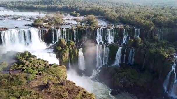 アルゼンチンのイグアス滝の空中撮影 美しいドローンビュー — ストック動画