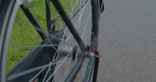 Ein Blick Auf Das Hinterrad Meines Fahrrads Fühlt Sich Großartig — Stockvideo