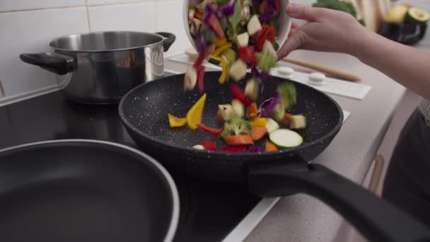Vegetables Falling Frying Pan Slow Motion Close Shot Cooking Vegan — Vídeos de Stock
