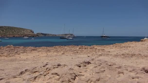 Природа Пейзажи Острове Ибица Вид Вертолета Простирается Над Морем Красивый — стоковое видео