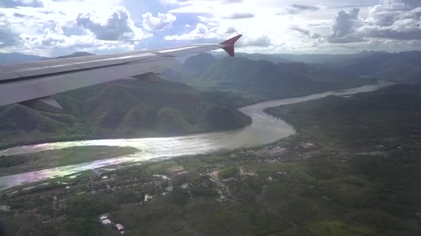 Looking Airplane Window Plane Passing Mekong River Laos — Video Stock