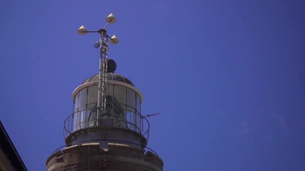 Top Floor Lighthouse Sweden Big Glass Lantern Spinning — Stockvideo