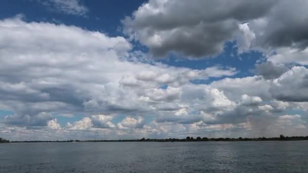 Zambiya Manzaralı Nambia Tarafındaki Güçlü Zambezi Nehrinde Bir Öğleden Sonra — Stok video