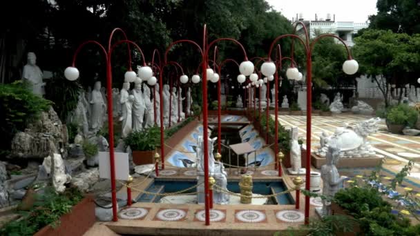 Looking Beautiful Temple Statues Temple Bangkok Slowmotion Angle — Stockvideo