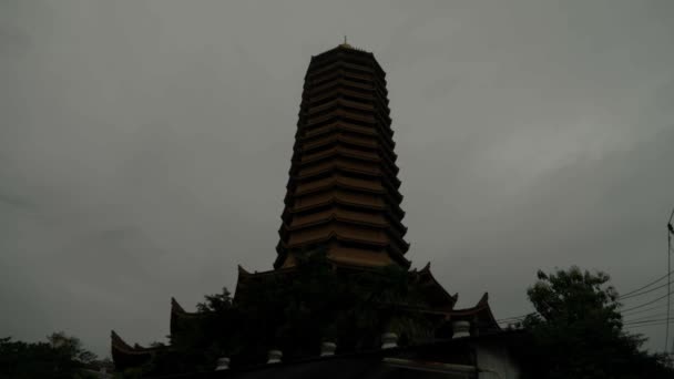 Looking Chiness Temple Street Bangkok Slowmotion Angle — Stockvideo