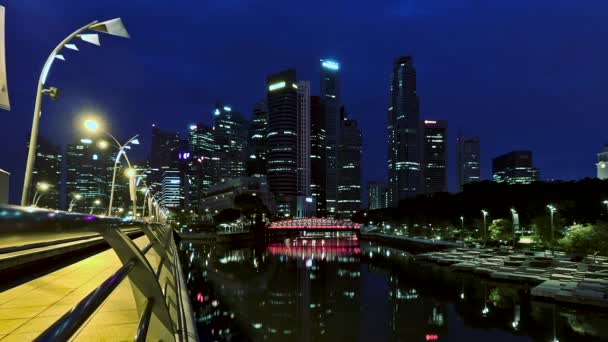 Singapur Şafak Vakti Anderson Köprüsü Nün Orta Merkeziyle Ufuk Çizgisinde — Stok video