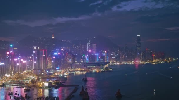 Elevated View Overlooking Victoria Harbour Skyline Dusk Hong Kong Island — Stok video