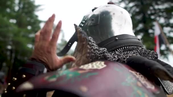 Viking Warriors Putting Armor Readiness Battle — Stock videók