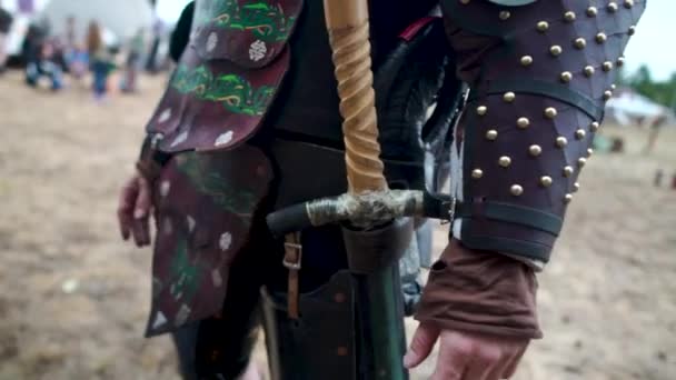 Viking Warriors Putting Armor Readiness Battle — Vídeo de Stock