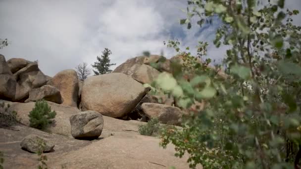 Slider Shot Revealing Big Boulder Rock Formations Rocky Mountain National — Wideo stockowe