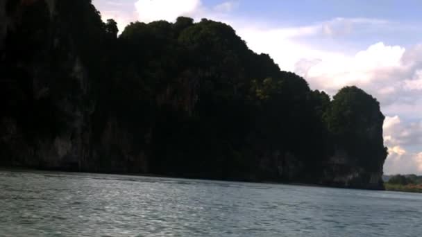 Looking Island Boat Krabi Slow Motion Angle 002 — ストック動画