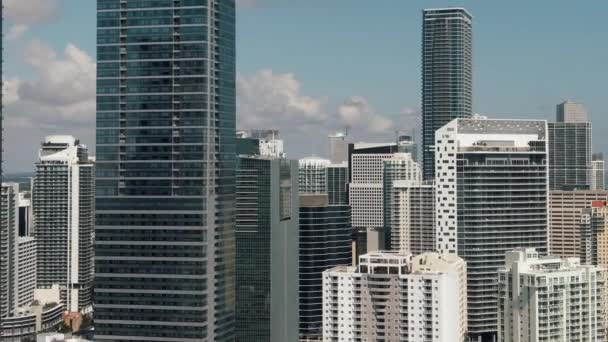Tight Aerial Shot Brickell Pulling Out Reveal Downtown Miami Waterfront — Stock videók