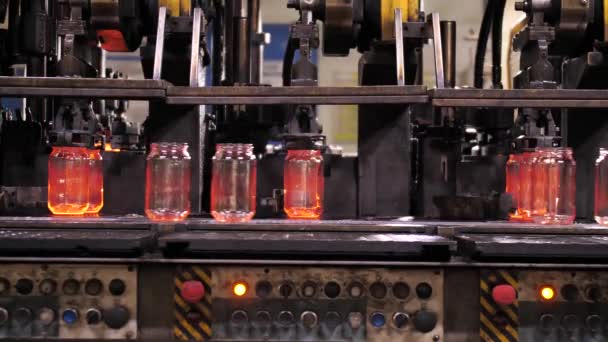 Process Making Glass Jar Slowmotion Glassworks — 图库视频影像