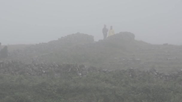 People Emerging Fog Walking Hiking Path Cloudy Day — Video Stock