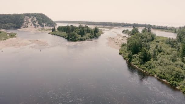 Salmon River Going Downstream Drone Flying — Vídeos de Stock