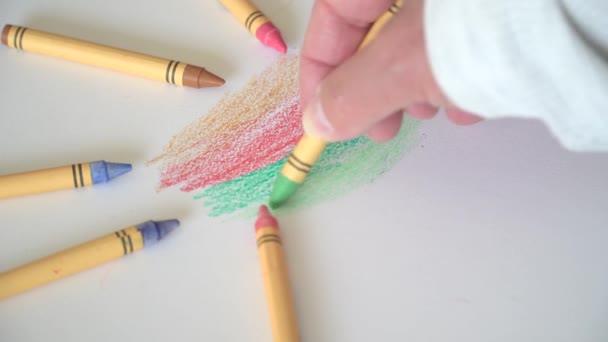 Drawing Various Crayons Make Work Art — Stockvideo