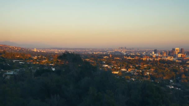 Overlooking Los Angeles Sunset — Wideo stockowe