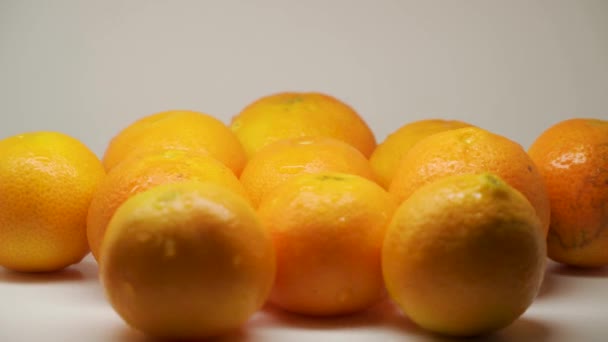 Bunch Riped Oranges Top Table Close Shot — Stock Video