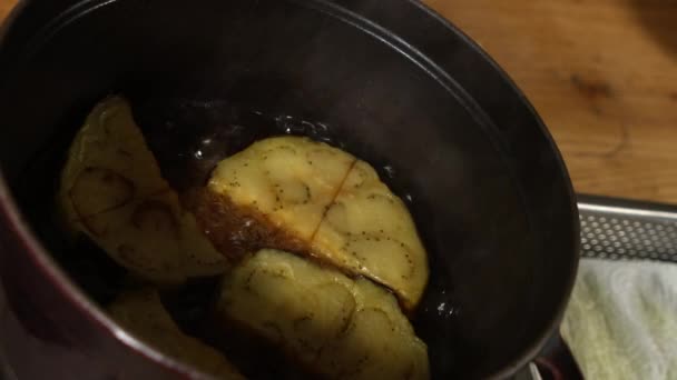 Simmering Deep Fried Kamonasu Japanese Aubergine Home Kitchen Tokyo Japan — ストック動画