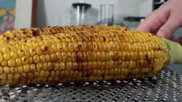Japanese Female Chef Puts Shoyu Soy Sauce Grilled Corn Her — Vídeo de Stock