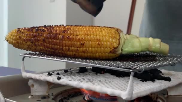 Japanese Female Chef Puts Shoyu Soy Sauce Grilled Corn Her — Vídeo de Stock