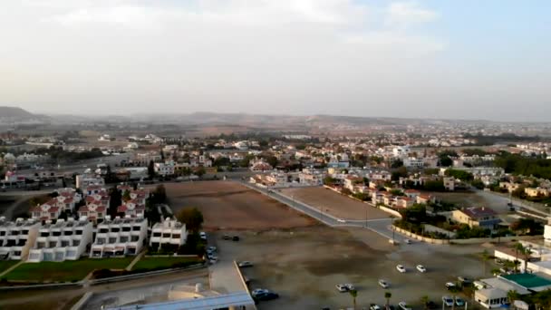 View Larnaca Greece Coastline Daytime Descending Aerial Panning Left — 图库视频影像