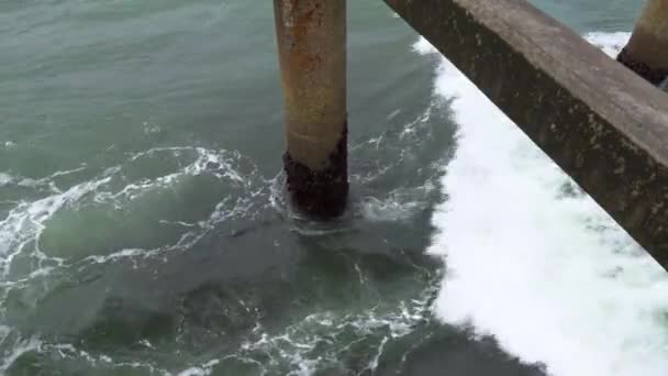 Waves Crashing Pillars Swakopmund Jetty Namibia — Stock Video