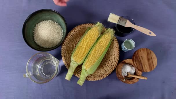Japanese Female Chef Removes Corns Her Home Kitchen Tokyo Japan — Stok video