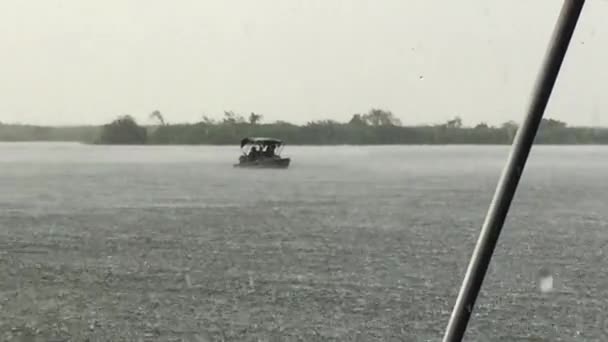 Local Fishermen Brave Heavy Rain Storm Chobe River Botswana — Stockvideo