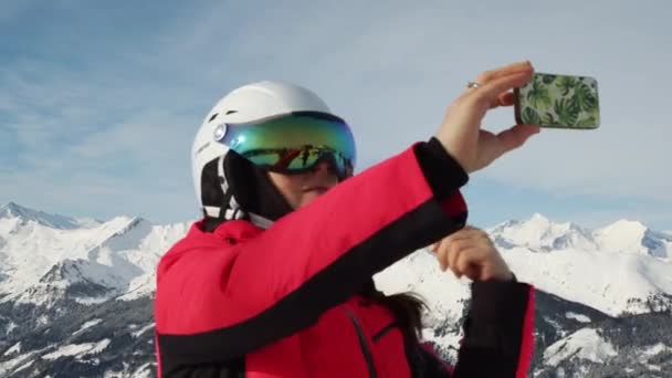 Woman Taking Selfie Background Winter Mountains — 图库视频影像