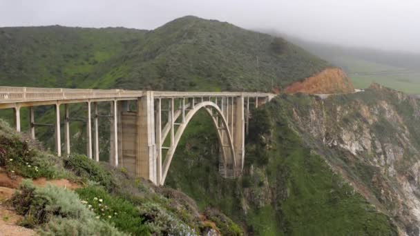 Ultra Slow Motion Shot Famous Bixby Creek Bridge California Usa — Vídeo de Stock