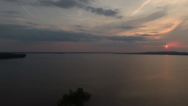 Vue Aérienne Fin Journée Plan Eau Coucher Soleil Rose Canada — Video