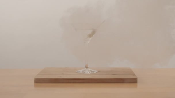Studio Product Shot Margarita Olive Clean Glass Wooden Table Shot — Stock Video