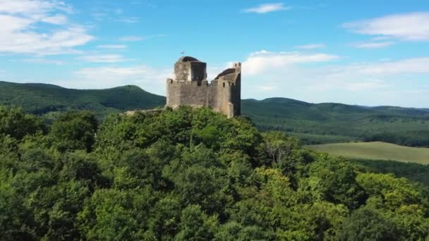 Drohnenaufnahmen Über Ruinen Einer Alten Burg Aus Dem Mittelalter Holloko — Stockvideo
