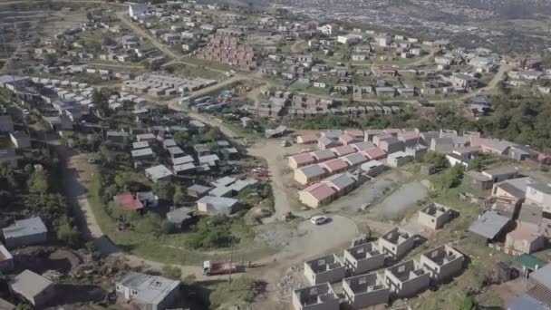 Luchtfoto Nieuwbouw Van Woningen Xolweni Township Boven Knysna Afrika — Stockvideo