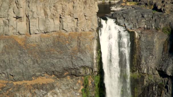 Κορυφή Του Palouse Falls Στην Πολιτεία Της Ουάσιγκτον Πυροβολήθηκε Αργή — Αρχείο Βίντεο