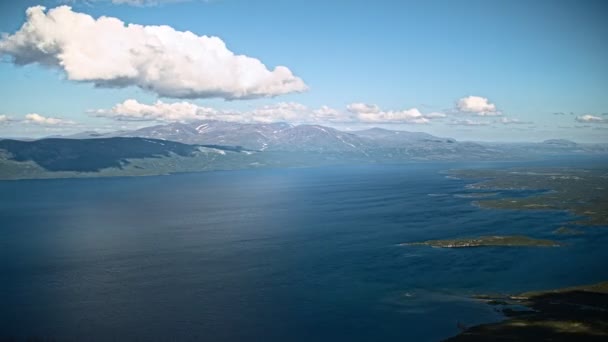 Prăbușirea Timpului Nori Mișcare Peste Lacul Tornetrsk Văzut Muntele Nuolja — Videoclip de stoc