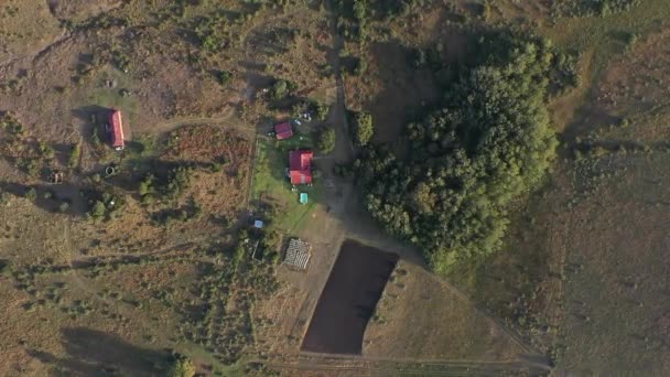 Aerial Shot South African Farm Landscape Red Roofed House Trees — Stock Video