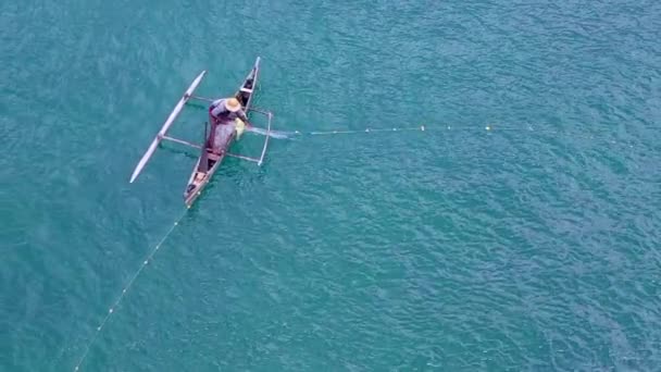 Overhead Shot Man Fishing Small Fishing Dhow Indian Ocean Madagascar — Stok Video