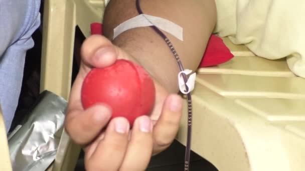 Волонтер Пожертвував Кров Благодійність — стокове відео