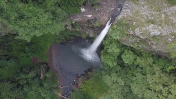 Zkrácený Letecký Pohled Sedmdesátimetrové Vodopády Lone Creek Africe — Stock video