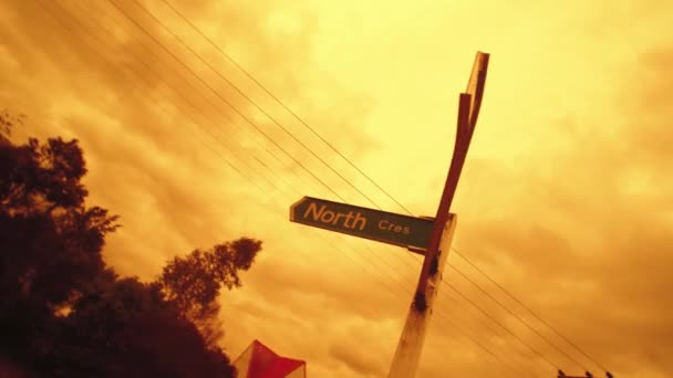Road Sign Kaukapakapa New Zealand Aussie Bush Fire Red Clouds — Stock Video