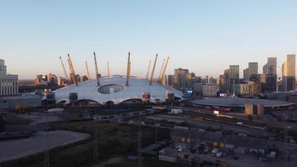 Aerial Arena Canary Wharf Λονδίνο Ηνωμένο Βασίλειο Μεγάλο Γωνιακό Τηγάνι — Αρχείο Βίντεο