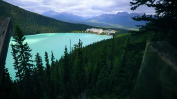 Jest Widok Jezioro Louise Pobliskiego Obserwatora — Wideo stockowe