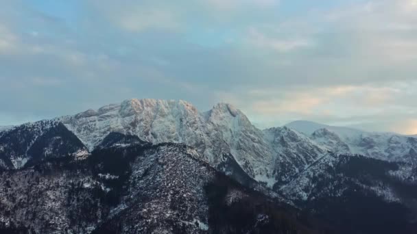 Montagna Rocciosa Vetta Ripidi Pendii Della Montagna Tatra Europa Tiro — Video Stock