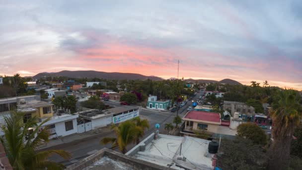 Tijdsverloop Van Een Prachtige Zonsopgang Boven Todos Santos Mexico Een — Stockvideo