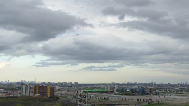 Время Драматичных Облаков Небе Над Центром Города Районом Торонто Канада — стоковое видео