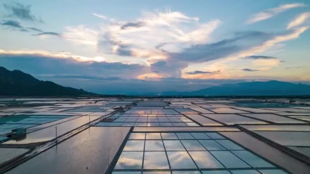 Hiper Lapso Aéreo Que Muestra Nubes Movimiento Sobre Campos Sal — Vídeo de stock